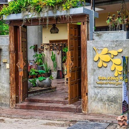 Ban Kong Rao Guesthouse Chiang Mai Exteriör bild